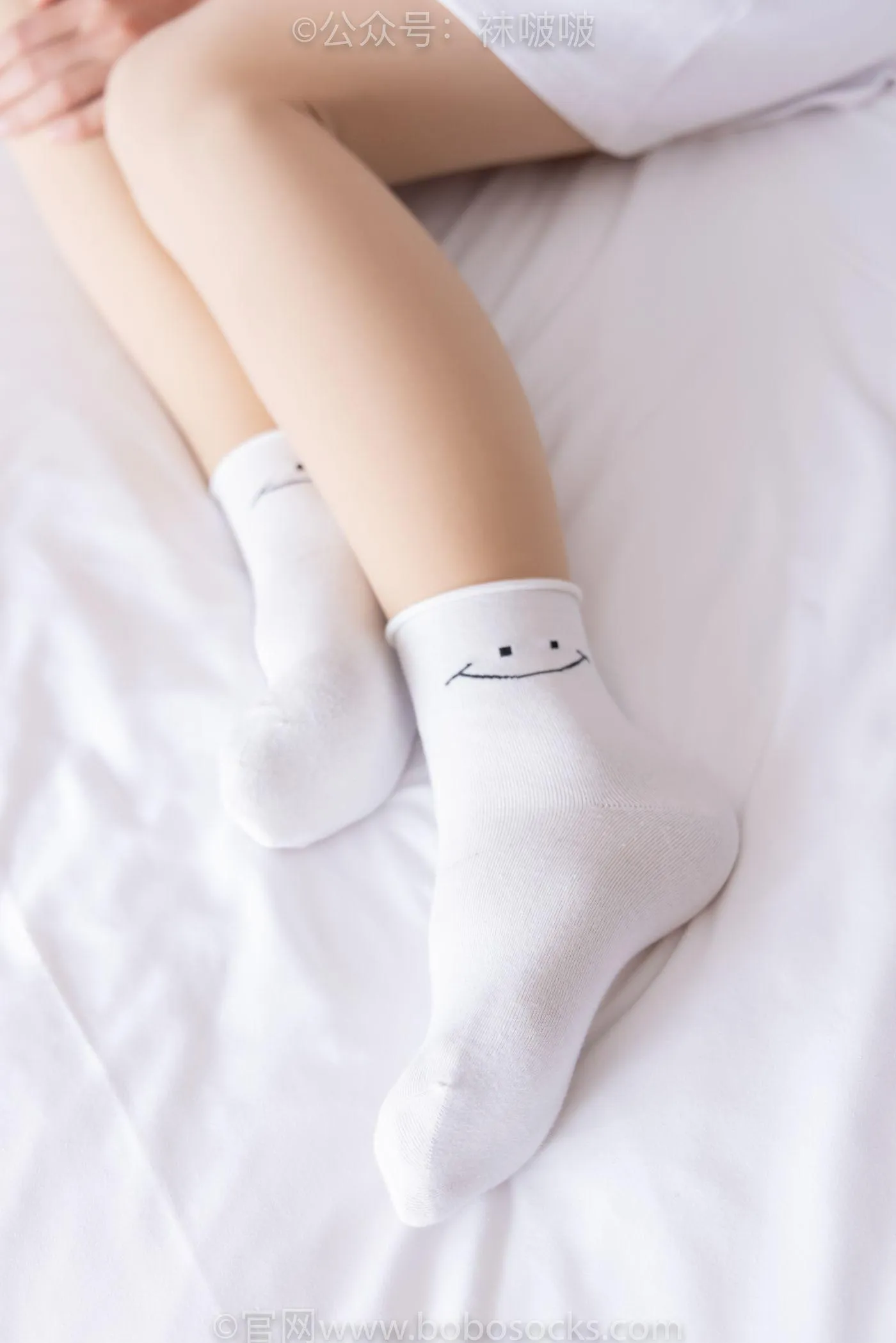 [BoBoSocks袜啵啵]NO.062 涵涵-运动鞋、白棉袜、厚肉丝 [145P]插图3